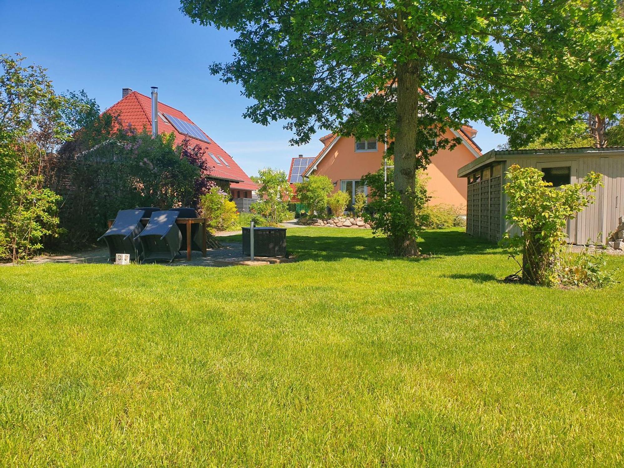 Fewo Am Wald Fewo 03 - Balkon, Gartennutzung, Sauna Glowe Exteriör bild