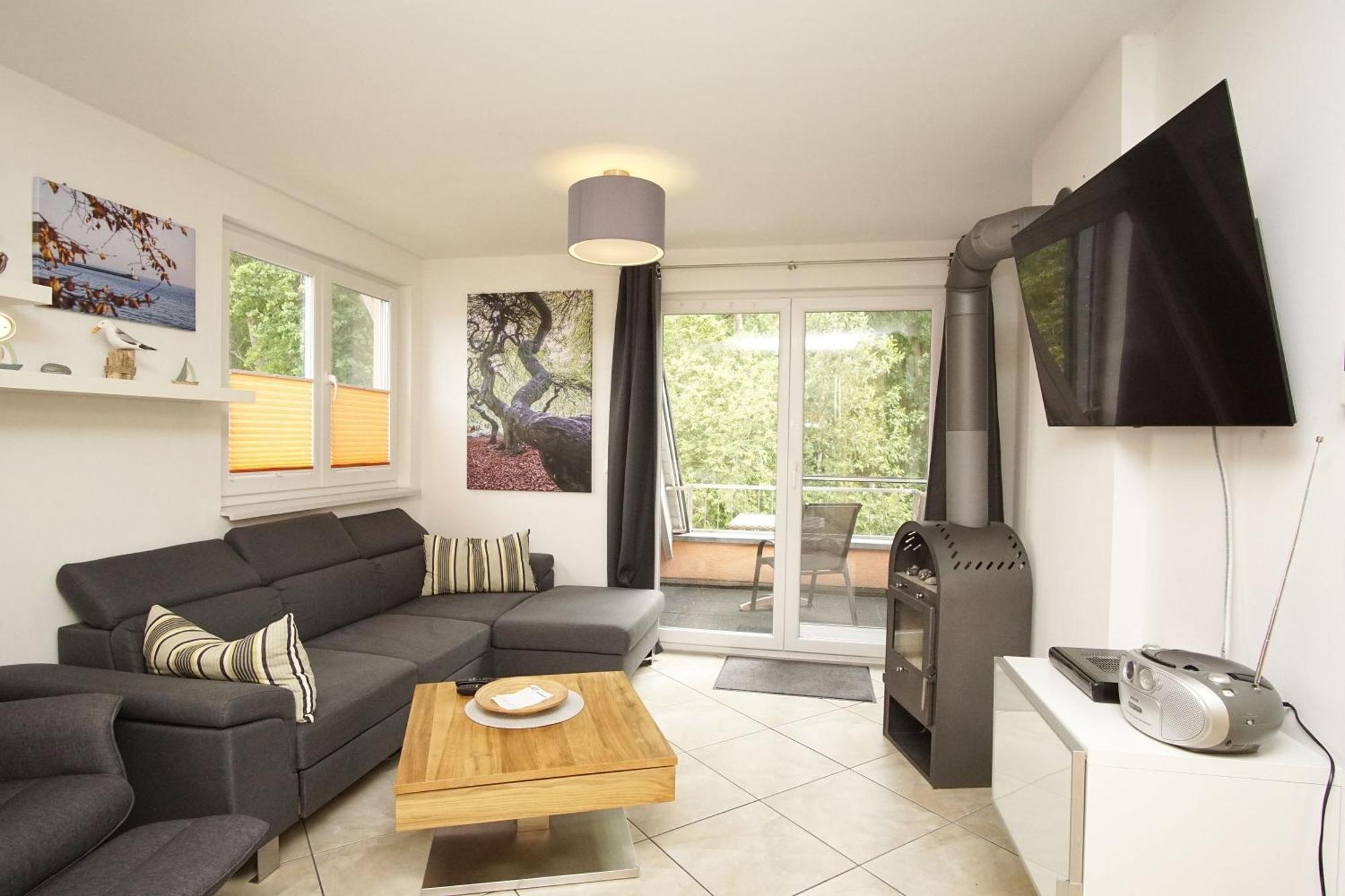 Fewo Am Wald Fewo 03 - Balkon, Gartennutzung, Sauna Glowe Exteriör bild
